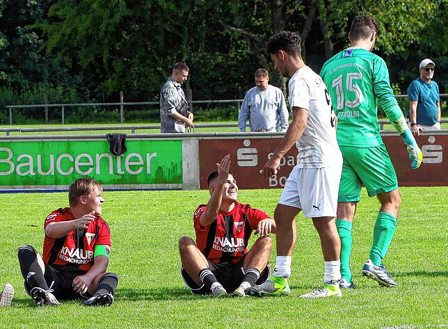 Bild 2: SC Gottmadingen-Bietingen gewinnt 2:1 beim FC Überlingen. Wir waren mit der Kamera dabei!