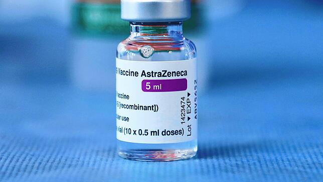 Umstritten ist der Impfstoff Astrazeneca seit seiner Einführung. Die zwischenzeitliche Aussetzung der Impfungen mit dem Mittel hat ...