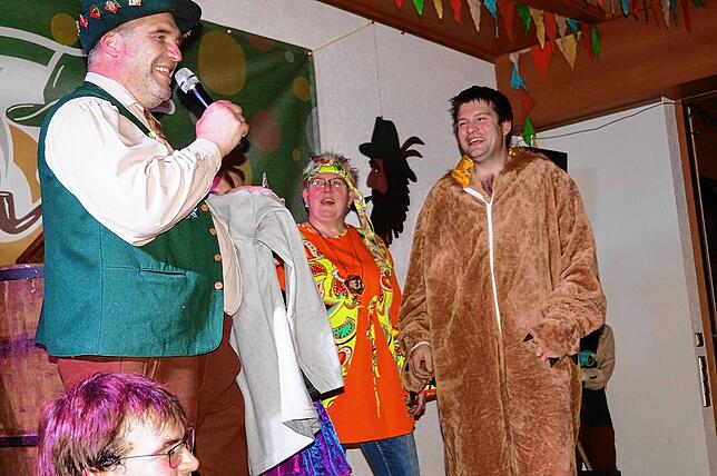 Bild 10: Kuttelessen im Stettener Festsaal des Rathauses