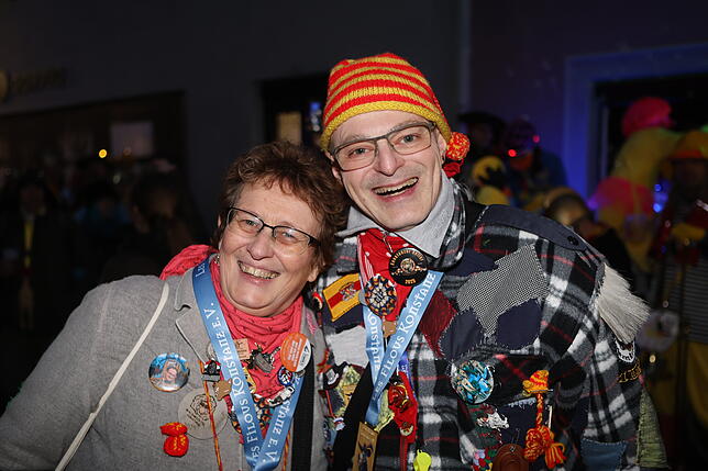 Bild 10: Konstanzer Straßenfasnacht 2025: Die Altstadt wird zum Narrenparadies - Die Bilder vom Abend!