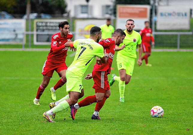 Bild 17: Die besten Bilder der Partie zwischen dem TSV Singen und dem FC Überlingen
