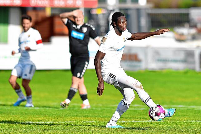 Bild 9: SV 08 Laufenburg verliert bei Spitzenreiter VfR Hausen mit 0:2 &ndash; und wir haben Bilder!