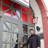Nach 15 Jahren gibt Gastronom Veysi Sahin das Glunkenhaus in der Villinger Färberstraße ab.
