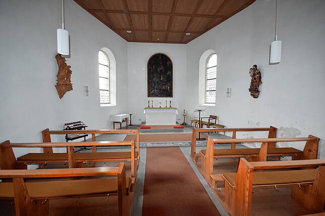 Blick von hinten zum Altar
