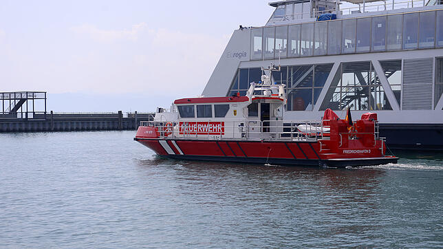 Das neue Feuerwehrboot wurde auf die Einsätze vor Ort zugeschnitten.
