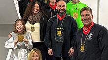 Ehrungen 2025 (von hinten nach vorne): Ciro Liuzzi, Jürgen Sulzmann, Dominic Mangold, Lisa Schleicher, Markus Bartler, Carmen Käfer, ...