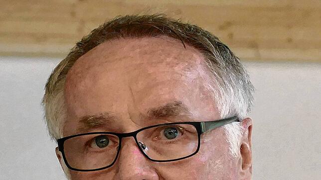 Gerhard Kreider von der Initiative „Besorgte Bürger“ befürchtet beim Bau der Windräder eine Entwertung des Zuhauses.