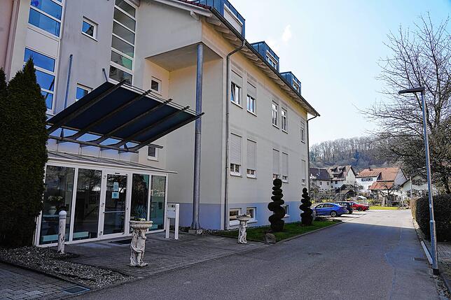 Das Pflegeheim Waldblick in Stahringen hatte nach eigenen Angaben zuletzt nur wenige geimpfte Mitarbeiter. Konsequenzen drohen aber ...