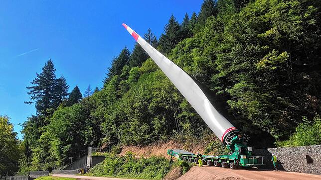 Die Rotorblätter des Windparks Hasel wurden über Wehrer Gemarkung auf den Glaserkopf transportiert.