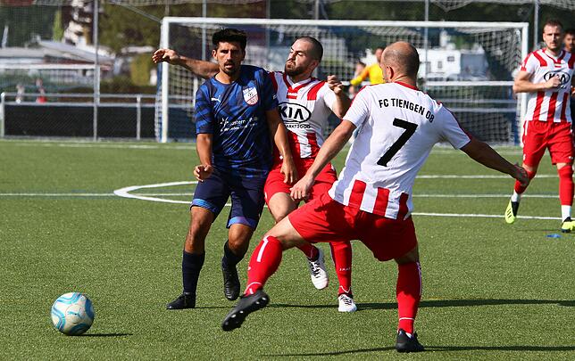 Bild 27: VfB Waldshut bezwingt den FC Tiengen 08 mit 4:0 im Derby &ndash; und wir haben Bilder!