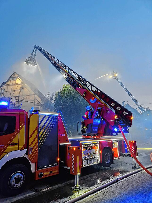Die Drehleiter im Einsatz.