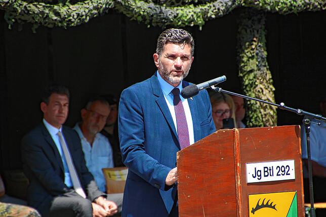 FDP-Landtagsabgeordneter Niko Reith richtet sein Wort an die Truppen.