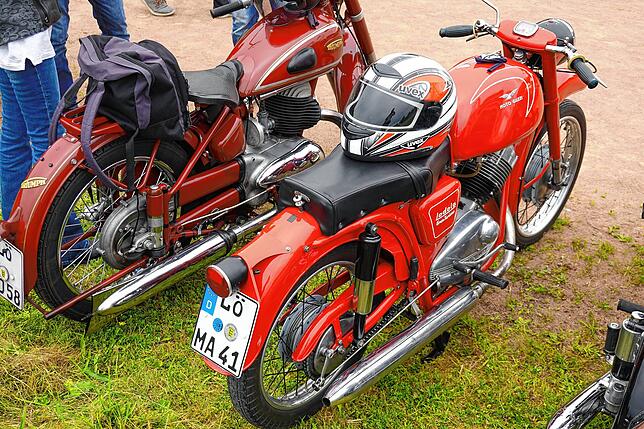 Bild 21: Hotzenwald: Oldtimer-Treffen mit Live-Musik