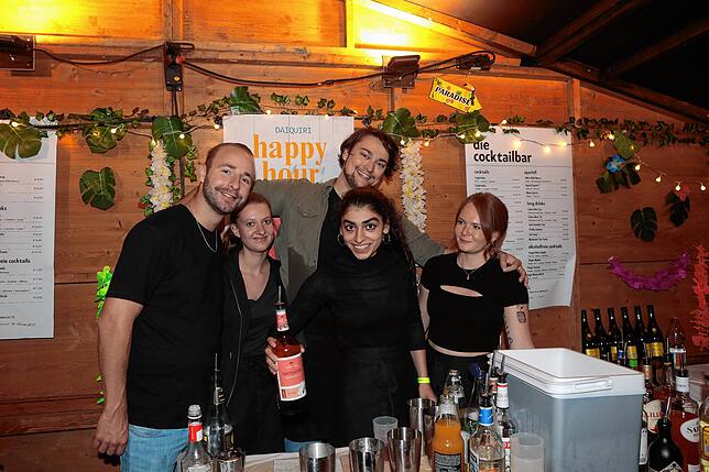 Bild 31: Konstanzer Weinfest 2025: Der Stephansplatz ist voll und die Stimmung prima