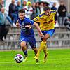 Elias Christiansen (FC Radolfzell, links) und Tim Wegmann (SpVgg F.A.L.) im Duell auf Augenhöhe. Die Radolfzeller Gastgeber besiegten ...