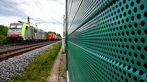 Die Lärmschutzwand zum Schutz des künftigen Wohngebiets Kapellenbach-Ost in Wyhlen wird aus Beton erstellt, was etwa 150.000&nbsp;Euro ...