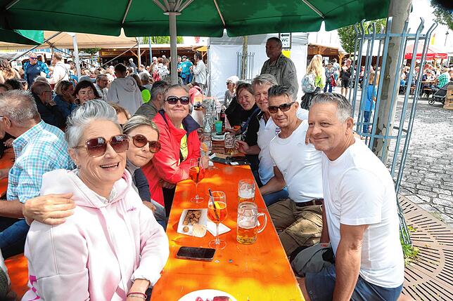 Bild 20: So stimmungsvoll endet das Reichenauer Wein-und Fischerfest 2025