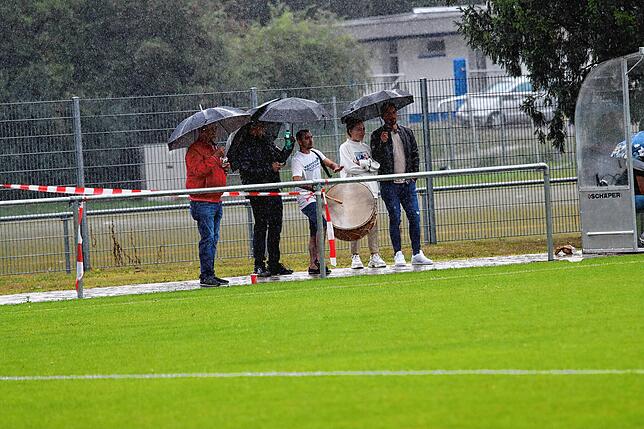 Bild 6: Die besten Bilder von der Land-unter-Partie in Singen!