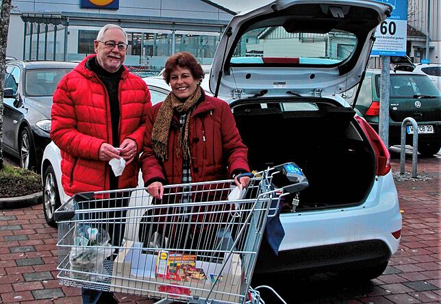 Heidi und Felix Michel aus Laufenburg (Schweiz) gehen auch während des deutschen Teillockdowns (bis 15. Dezember 2020) ihren ...