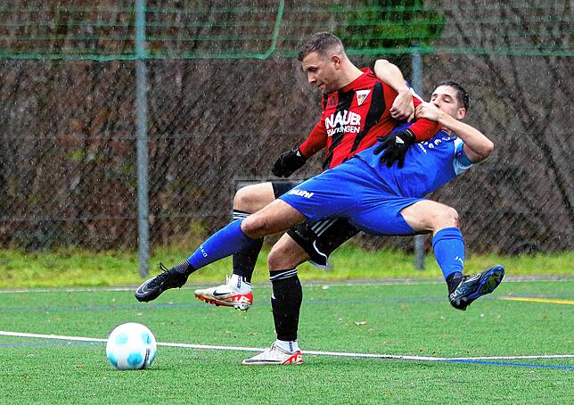 Bild 11: Letzte Aktion bringt FC Überlingen einen Punkt gegen FC Radolfzell. Wir haben die besten Bilder!