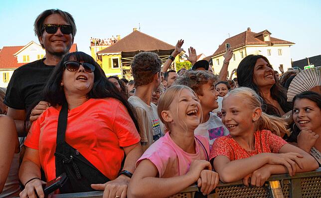 Bild 40: Feiern, Spaß und Laune beim dritten Konzertabend des Markdorf Open-Air 2025