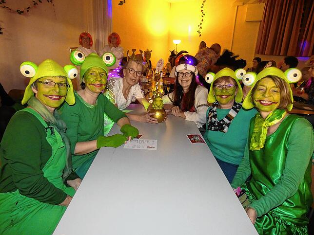 Bild 25: Wiiberfasnacht: Das begeisterte Publikum brachte den Saal zum Beben - die Highlights in Bildern!