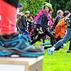 Beim letzten Gehrenberglauf vor der Pandemie, 2019, nahmen rund 500 Teilnehmer teil, hier eine Szene vom damaligen Aufwärmtraining. ...