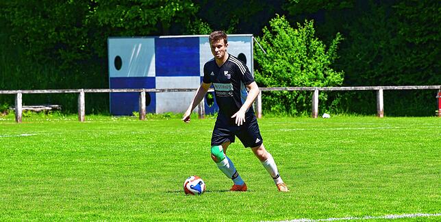 Bild 15: SV Eschbach siegt 3:0 bei Spitzenreiter SG FC Wehr/Brennet II – und wir haben Fotos!