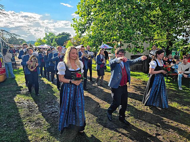 Bild 9: Die schönsten Bilder von der Eröffnung des 45. Salemer Schlossseefest