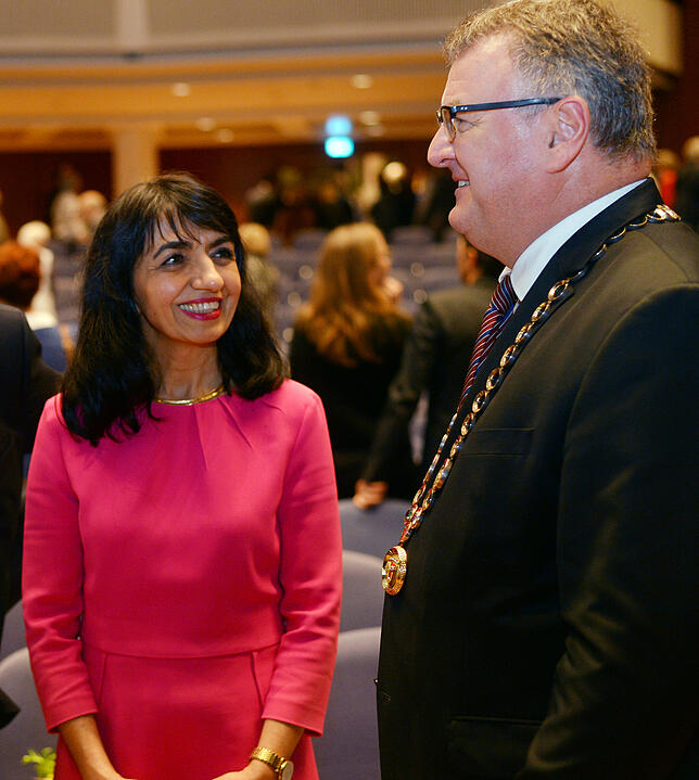 Muhterem Aras im Gespräch mit Oberbürgermeister Andreas Brand.