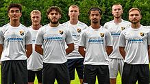Junge Gesichter: Der A-Junioren gerade entwachsen, kämpfen (von links) Jafari Vahid, Janne Hass, Sinan Tetik, Pascal Tröndle, Abdullah ...