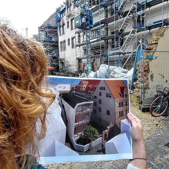Das Dach empfindet der Gestaltungsbeirat zu schwer. Nach Ansicht der Experten solle sich der Glasbau leicht an die Mauer zur Feuergasse ...