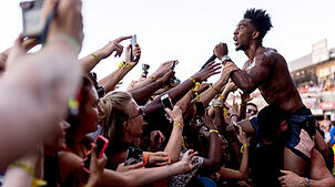 Das Frauenfeld Festival geht 2025 in die nächste Runde. Alle Infos zum Line-up, zu den Tickets und zum Ort gibt es hier.