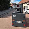 Das auf einem Anhänger montierte Gerät zur Geschwindigkeitsüberwachung war 2024 in Waldshut-Tiengen testweise im Einsatz. Jetzt soll ...