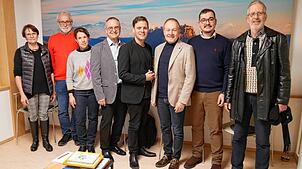 Austausch in Tengen: Die genossenschaftlichen Ärzte Christine Riede, Max Hahn, Andrea Harder und Ulrich Müller mit den ...