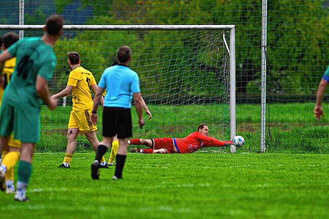 Bild 36: SV Schwörstadt unterliegt mit 1:5 bei der SG Nollingen/Degerfelden – und wir haben Fotos!