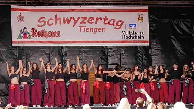 Bild 4: Lebendige Stadt in der Fußgängerzone