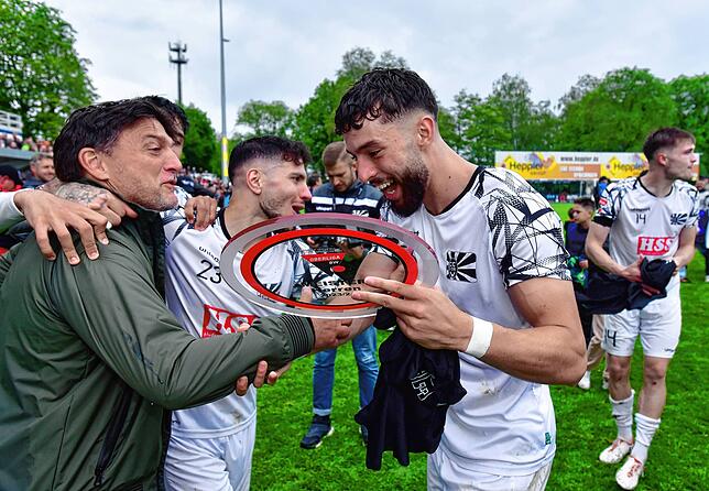 Bild 9: Unsere Bildergalerie vom packenden Oberliga-Duell zwischen dem FC 08 Villingen und CFR Pforzheim