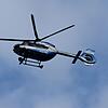 (Symbolbild von Januar 2025) Unter anderem mit einem Hubschrauber suchte die Polizei nach einem vermissten 26-Jährigen.