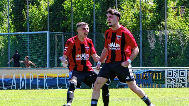Der Mann des Tages: Amer Bislimi (rechts) erzielte das einzige Tor beim 1:0 gegen den VfR Stockach.