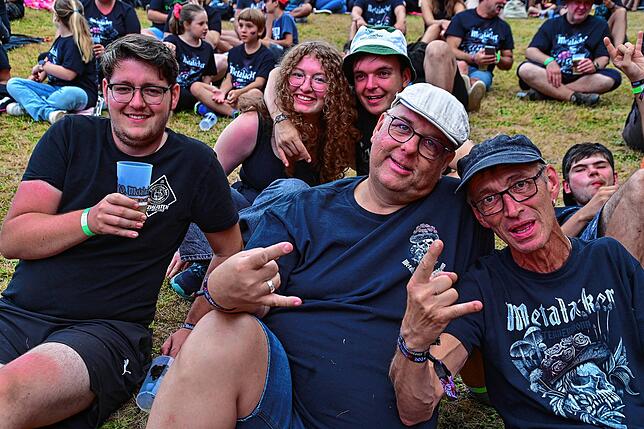 Bild 35: Tausende Metalheads feiern im Schwarzwald