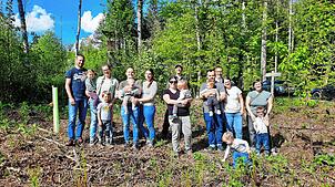 Dogerns Willkommensgeschenk für junge Familien ist die Pflanzung eines Baumes im Gemeindewald von Dogern oder ein Obstbaum für den ...
