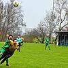 Spannende Zweikämpfe wie hier vom Torjäger der SG Riedböhringen/Fützen, Philipp Gleichauf (Bild vorne), wird es so schnell nicht geben.