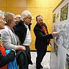 Deges-Projektingenieur Jörg Nicklas (rechts) informiert am 17. Februar in der Stadthalle Waldshut bei der Vorstellung der ...