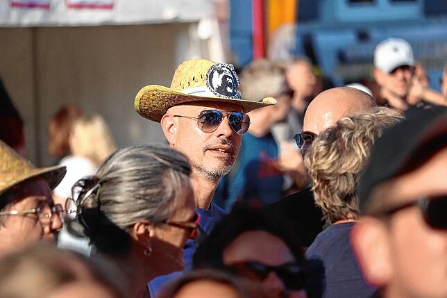 Bild 25: Seiler und Speer begeistern knapp 3000 Zuschauer in Markdorf