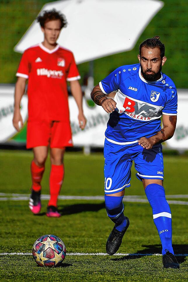 Bild 11: Spitzenreiter FC Erzingen setzt sich mit 5:0 beim FC RW Weilheim durch &ndash; und wir haben die Bilder!