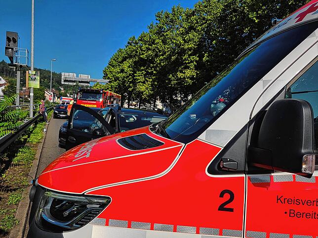 Wegen eines Unfall auf der B34 Höhe St. Blasier Straße.