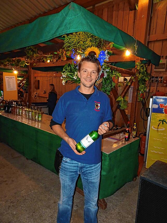 Der Daisendorfer Winzer Mathias Bernhard freut sich über die Auszeichnung seines Dorfes als Erholungsort.