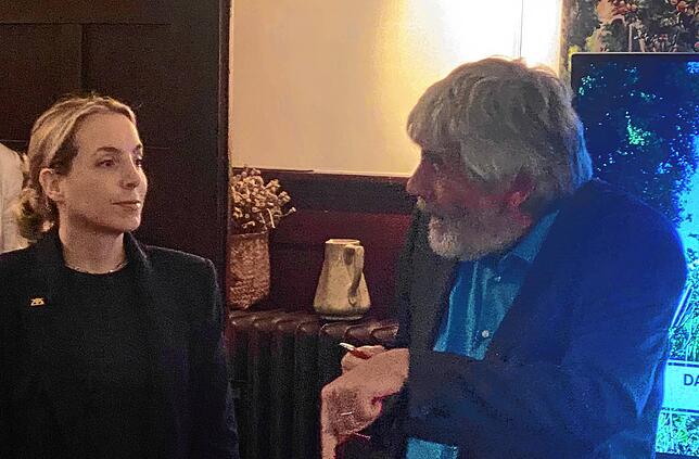 Die Grünen-Landtagsabgeordnete Saskia Frank (links) und der Landtagsabgeordnete von der SPD, Andreas Kenner, sind als Vorsitzende des ...