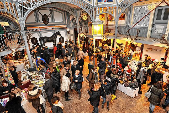 Weihnachtsatmosphäre in fürstlichem Ambiente genießen: In diesem Jahr ist das bei der Fürstenberg Weihnachtswelt wieder möglich, ...